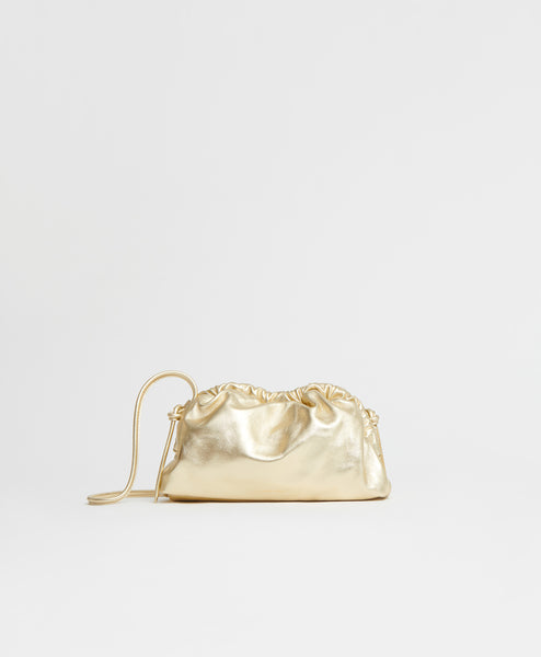 Bottega veneta deals cloud clutch