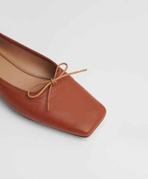 Shops mansur gavriel ballerina flat