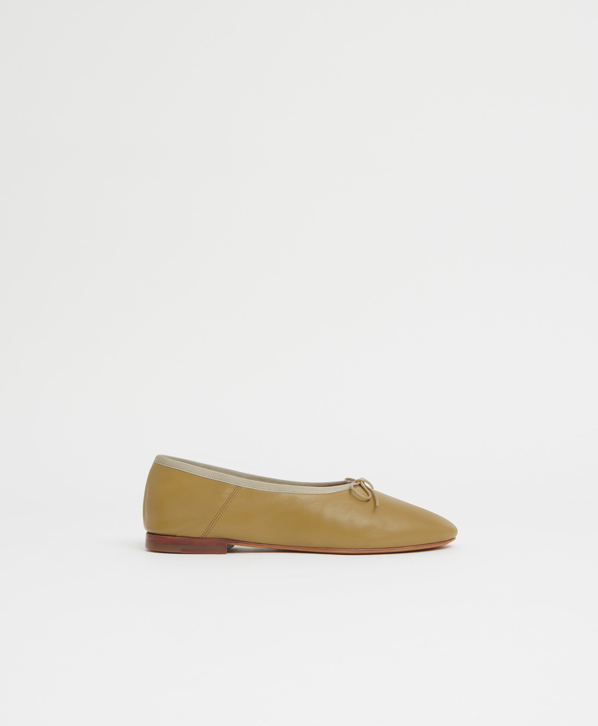 Mansur gavriel deals ballerina flat