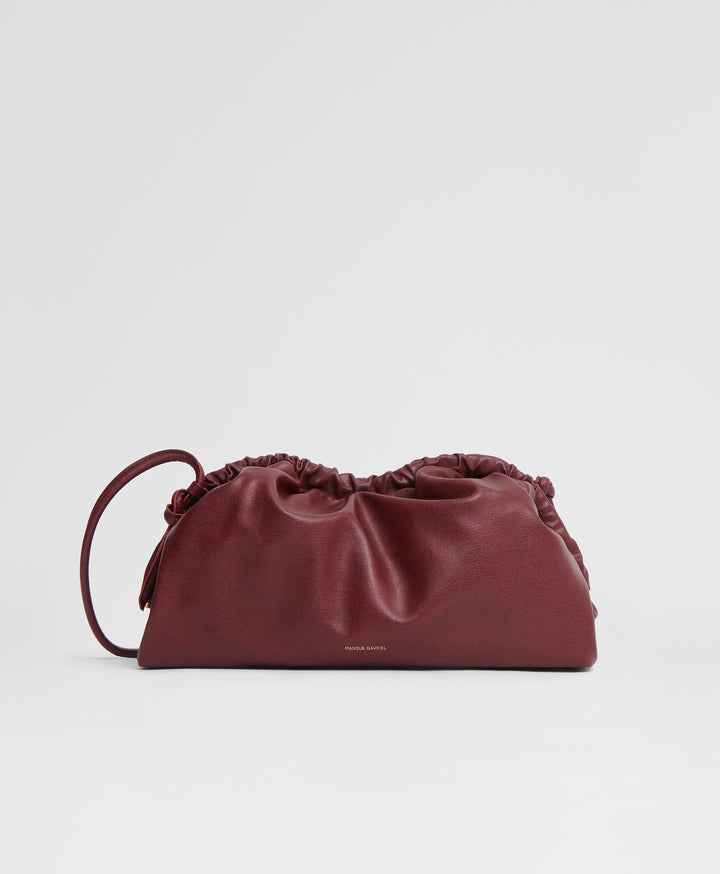 Mansur Gavriel's Cloud Clutch Bag Is a Celebrity Favorite for Summer – WWD