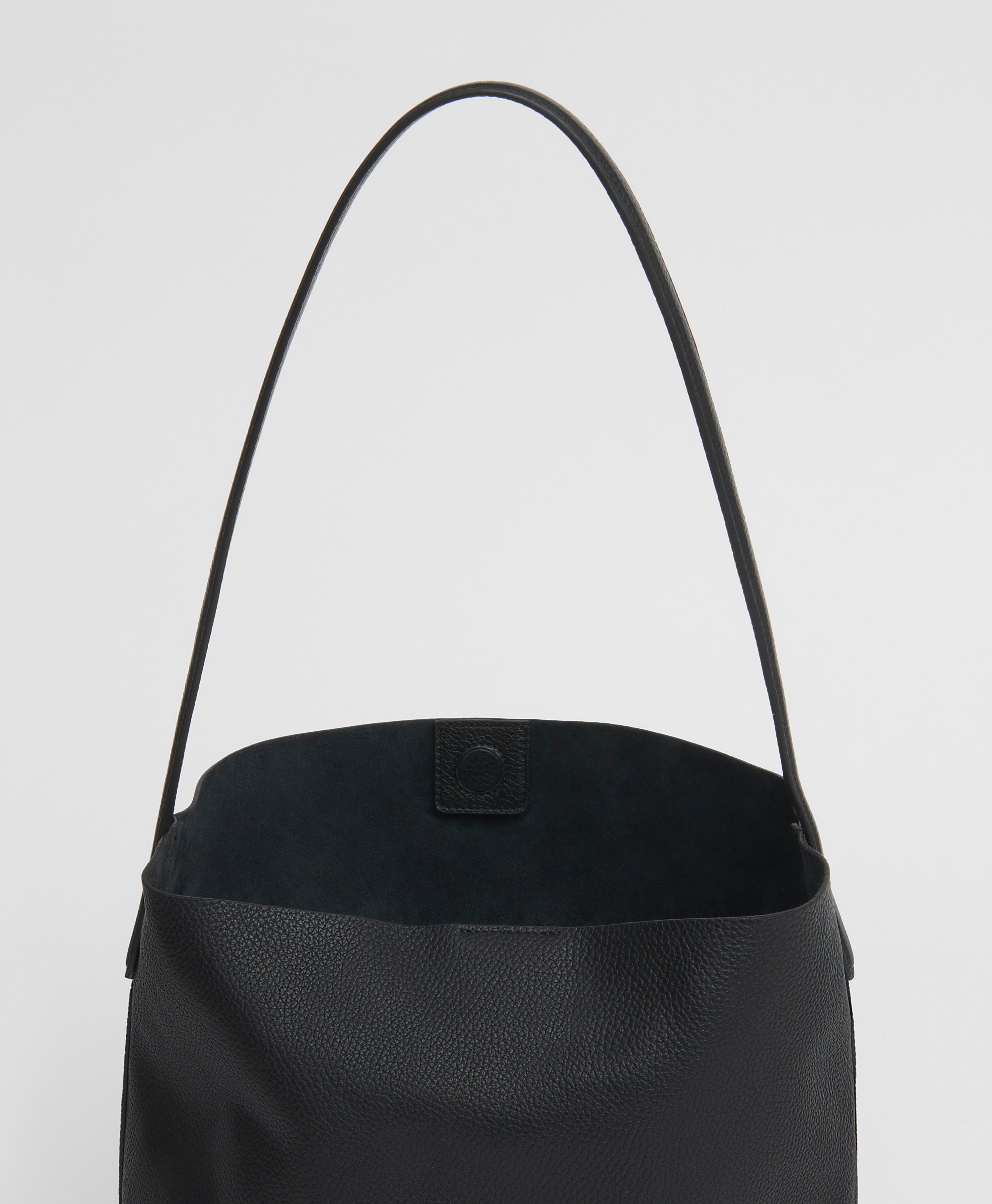 Pebbled best sale leather bag