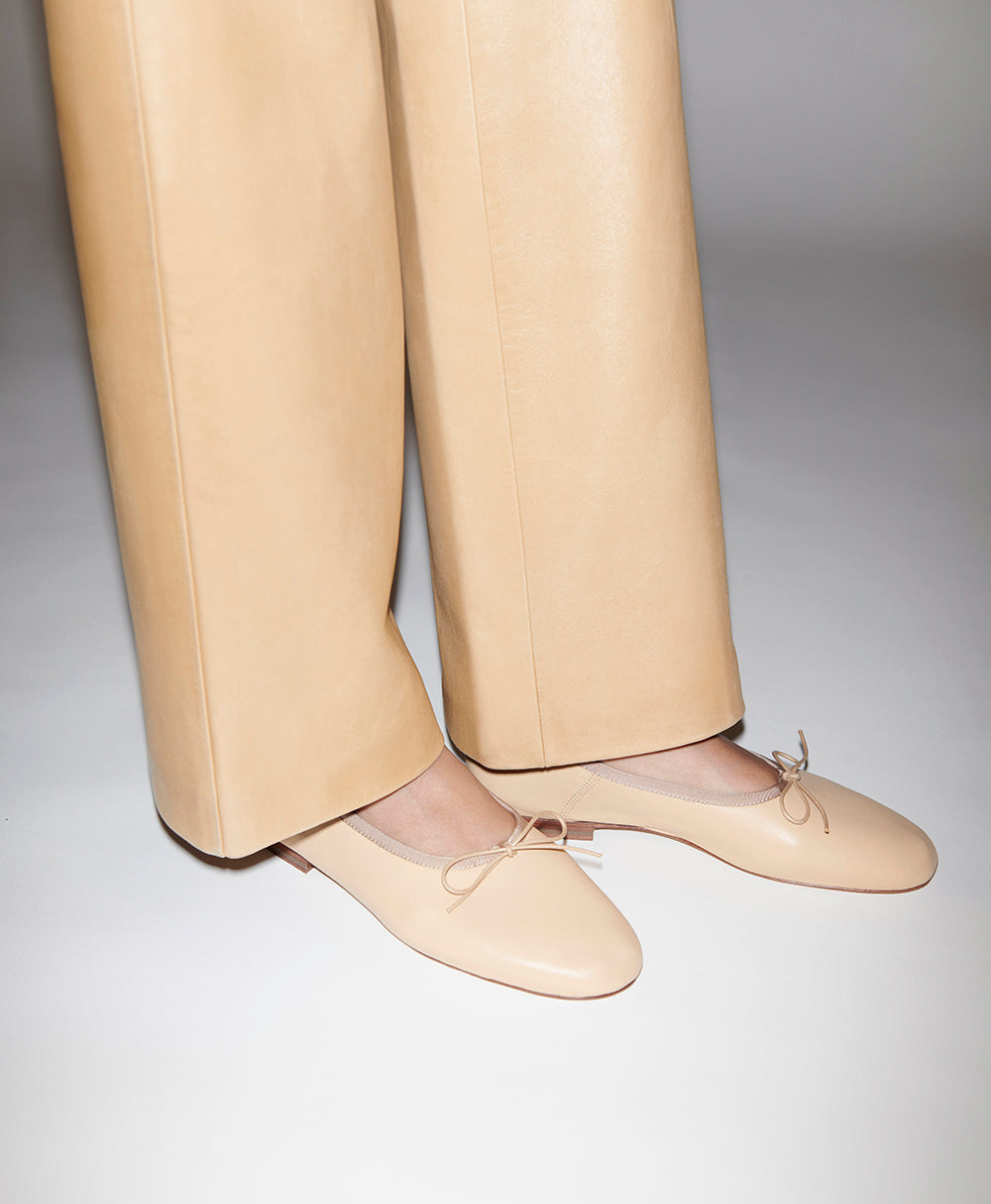 Mansur gavriel deals ballerina pump