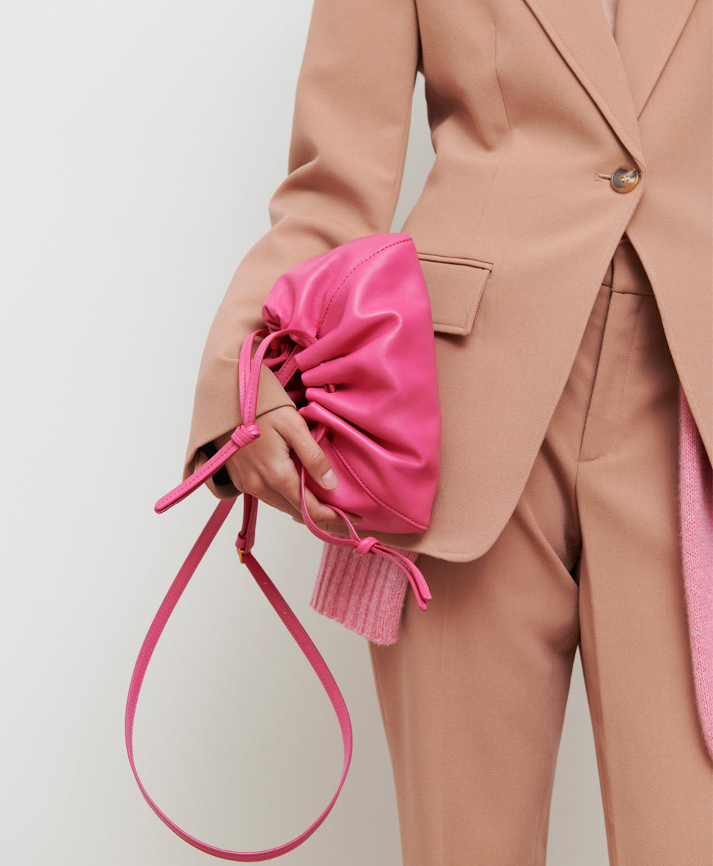 Luxury Handbags Under $1000  Episode 4: Mansur Gavriel Mini